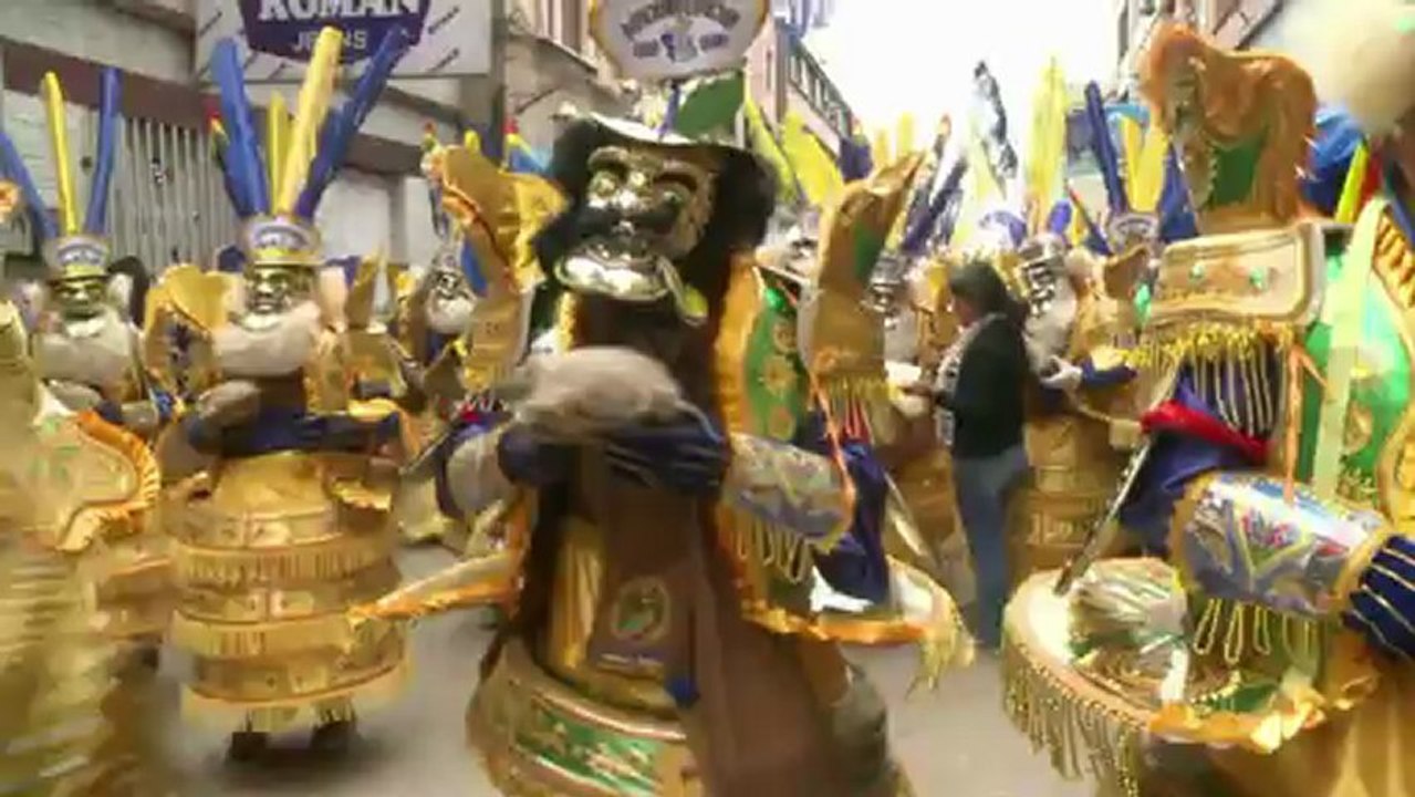Des tatous utilisés comme crécelles au carnaval d'Oruro