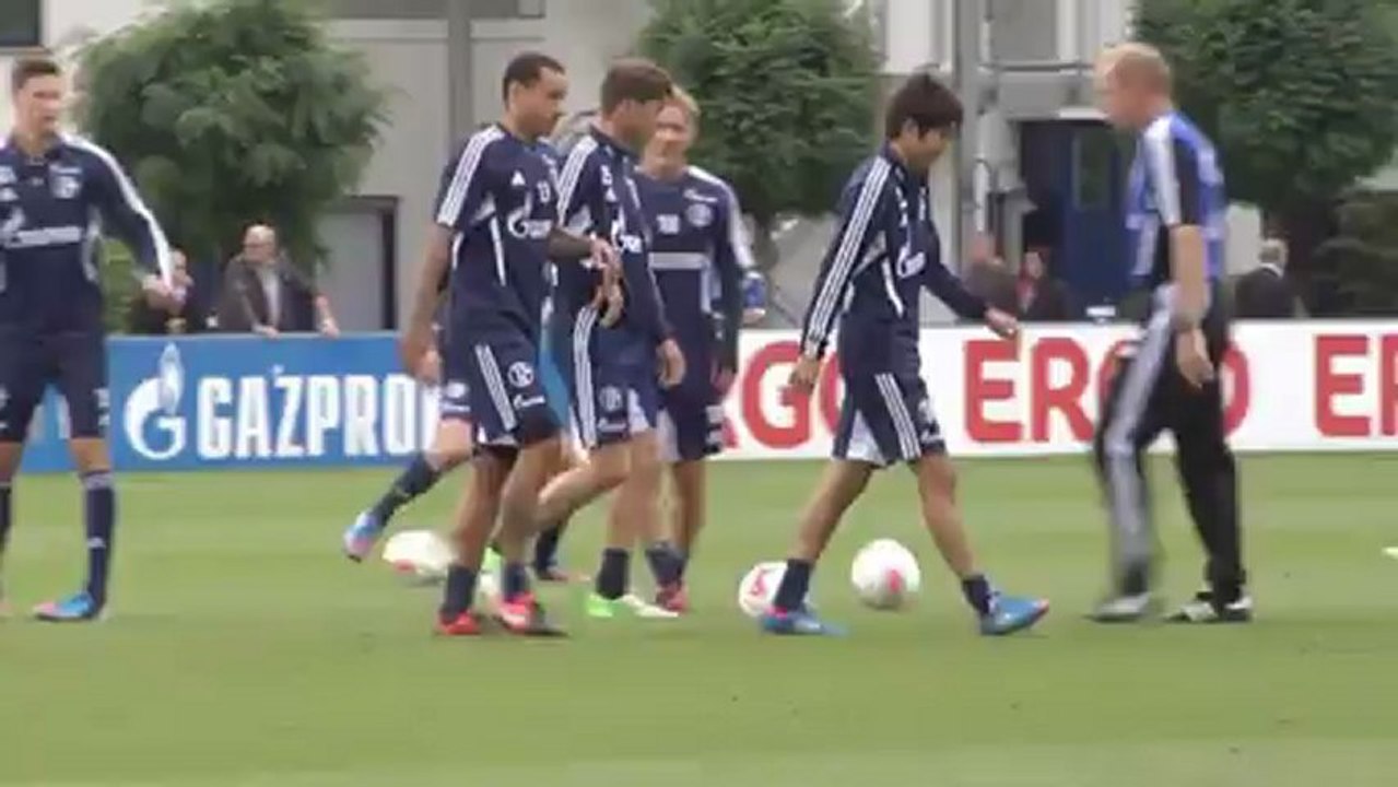 Schalke-verteidiger uchida fällt aus