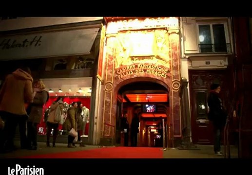 Teddy Riner se trouve « beau gosse » au musée Grévin
