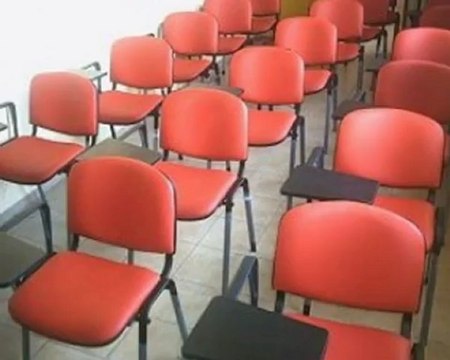 les fournitures scolaires, fournitures scolaires, des bureaux, des meubles scolaires éducatives, des tables d'étudiants, bureaux pour ordinateur, tables rectangulaires, pupitres, mobilier de bureau, tableaux interactifs,