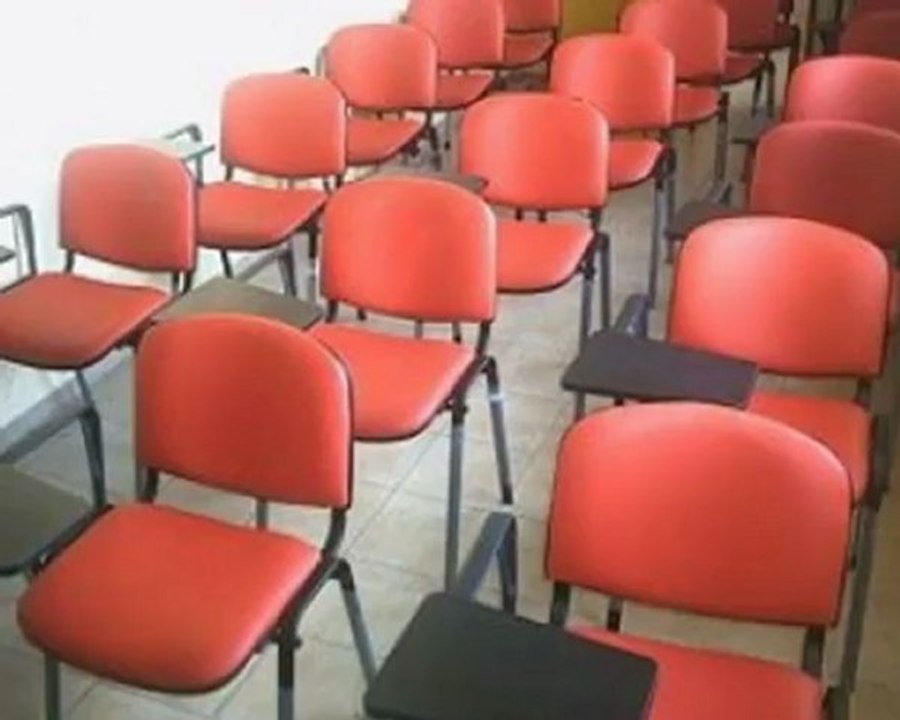 útiles escolares, mobiliario escolar, pupitres escolares, mobiliario educativo, mesas estudiantiles, mesas para computadoras, mesas rectangulares, pupitres, muebles de oficina, pizarras interactivas, proyectores, sillas escolares,