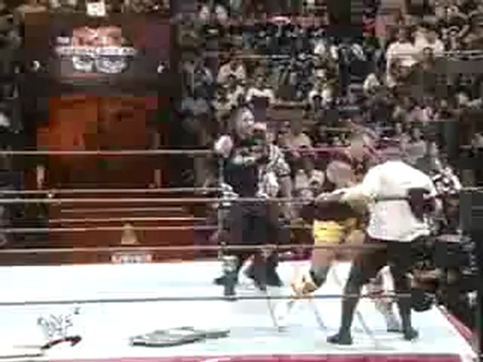 Mankind vs The New Age Outlaws - Falls count anywhere - Summerslam 1998