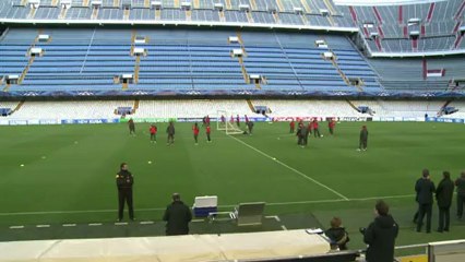 Ligue des champions: Beckham a rejoint le Paris SG à Valence