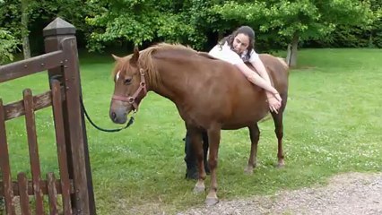 Olanda Martyrisée (Elle est débile ma copine hein ?)