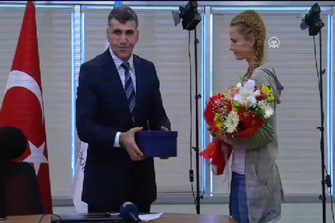 Burcu Çetinkaya'dan AA'ya ziyaret