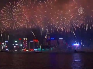 Завораживающий фейерверк в Гонконге