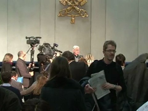 Vaticano admite que Bento XVI usa marcapasso