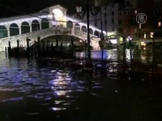 Венецию затопило ледяной водой
