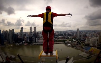 BASE Jump - Marina Bay Sands - Singapore 2012