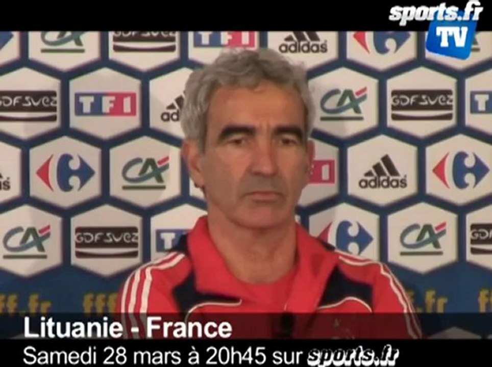 Raymond Domenech et patrice Evra sur sports.fr avant Lituanie-France