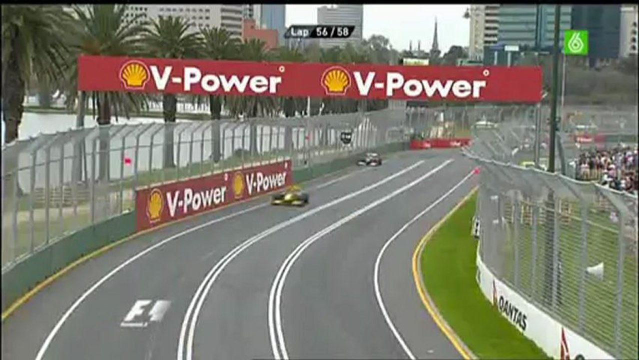 Fernando Alonso vs Lewis Hamilton vs Mark Webber - GP Australia 2010