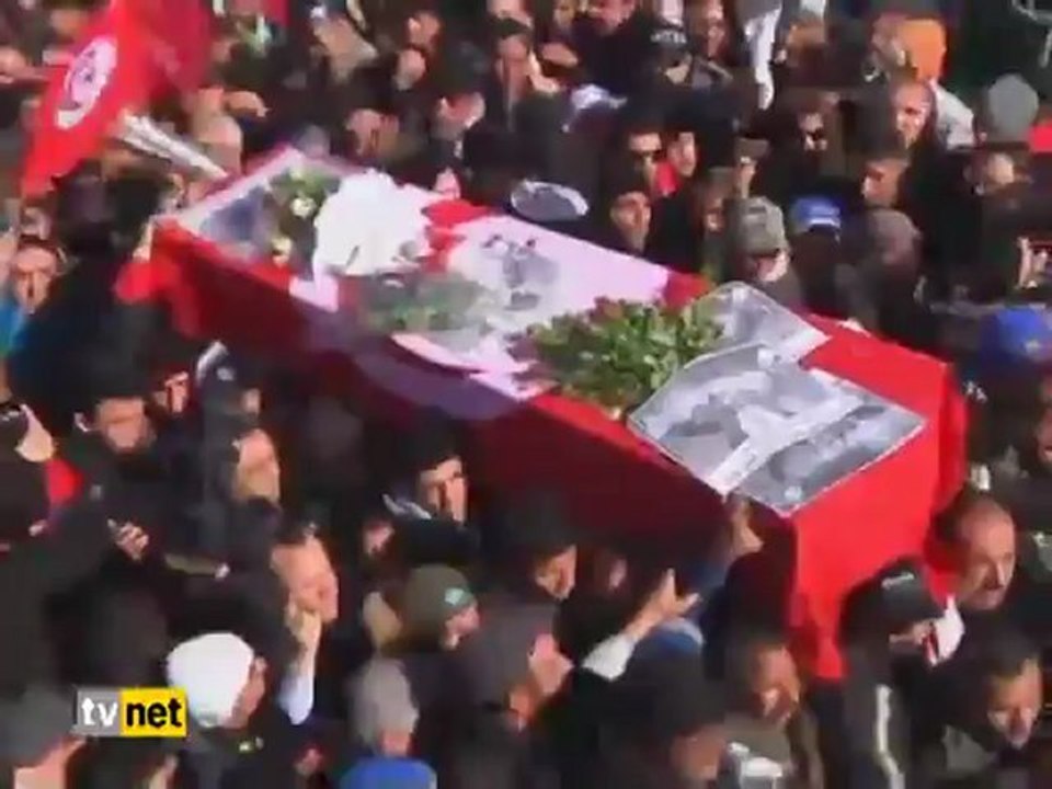 TUNUS'DA CENAZE GÖSTERİLERİ