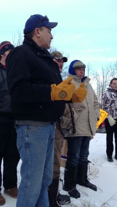 Chief Peter Collins speaks at Idle No More Fort William First Nation - Thunder Bay rally