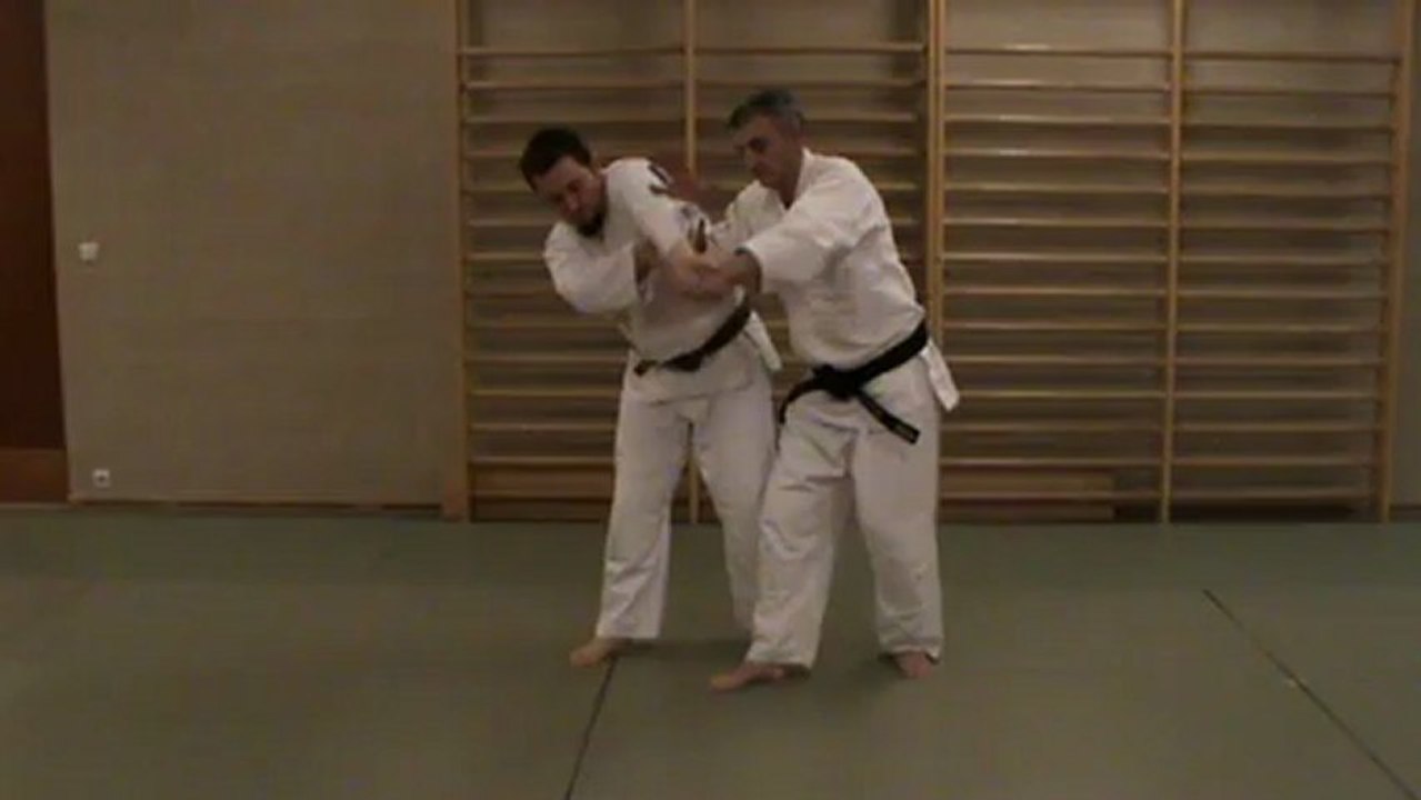 Ushiro ryote dori : kihon (f1, n1) s2 ikkyo forme 2