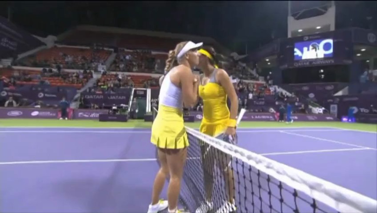 Doha: Wozniacki erst mit Mühe, dann ohne Probleme