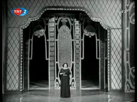 Barış Manço'nun annesi Rikkat Hanım [ Mükemmel eser ]