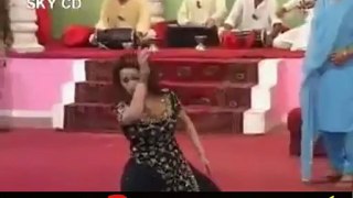 Nargis hot dance sexy mujra Main Ishq Kamaya lokoo