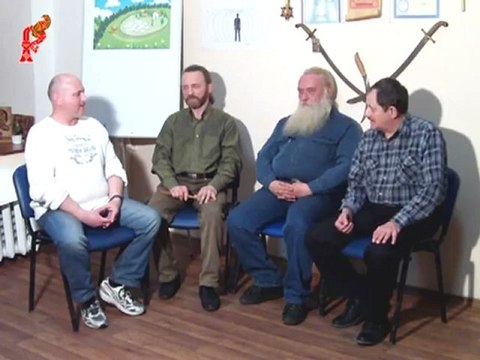 Виктор Черников, Сергей Данилов и целитель Михаил Аванесов в клубе Щит Сварога