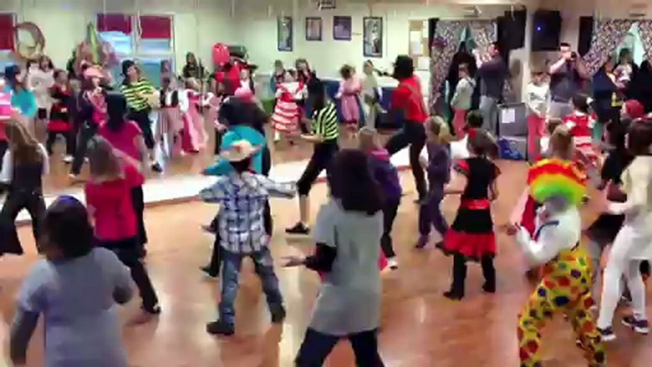 Zumbatomic déguisé mardi 12 février à l'association Family Fitness