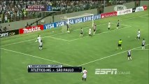 Atlético-MG vence São Paulo na volta à Libertadores