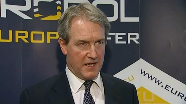 Owen Paterson rules out link between EU ban and horsemeat
