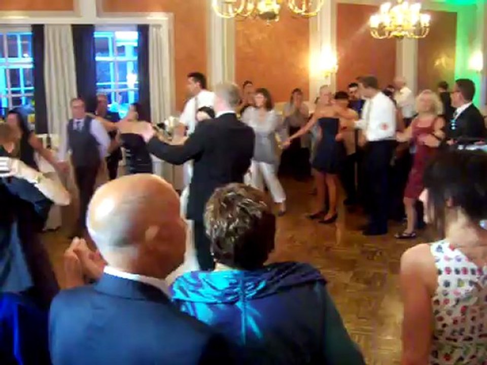 SUCHE ITALIENISCHE BAND FÜR HOCHZEIT