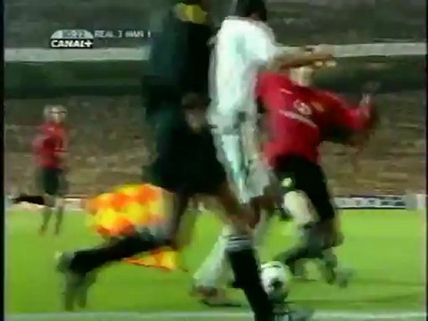 Real Madrid CF v. Manchester United FC 8.04.2003 Champions League 2002_2003 2 Half(35,720p_HQ)