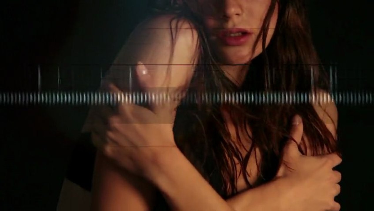 You want your girlfriend to act like this?