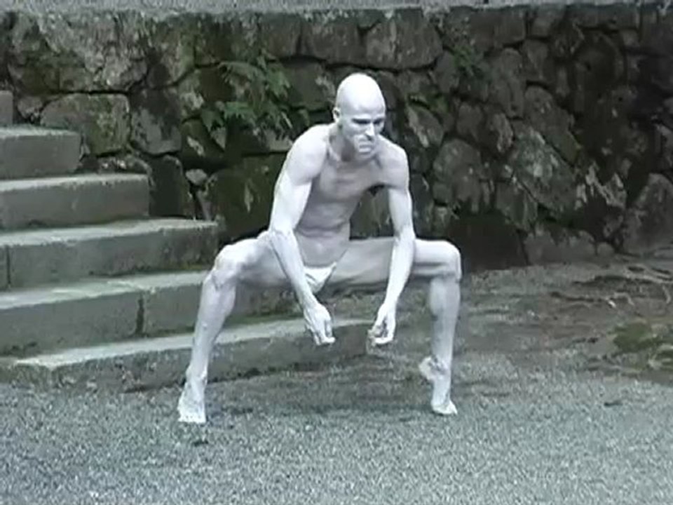 Butoh Dance Performance in Japan (Imre Thormann)