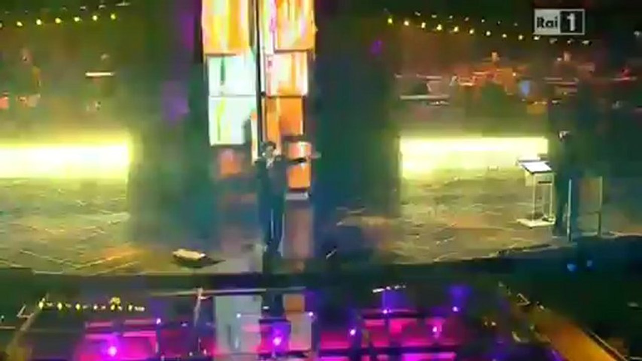 Max gazzè - Presentano Fabio Fazio e Luciana LittizzettoAutori e direzione artistica di Fabio Fazio, Claudio Fasulo, Pietro Galeotti, Massimo Martelli, Francesco Piccolo, Marco P..