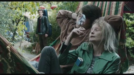 QUEEN OF MONTREUIL - Bande-annonce VF