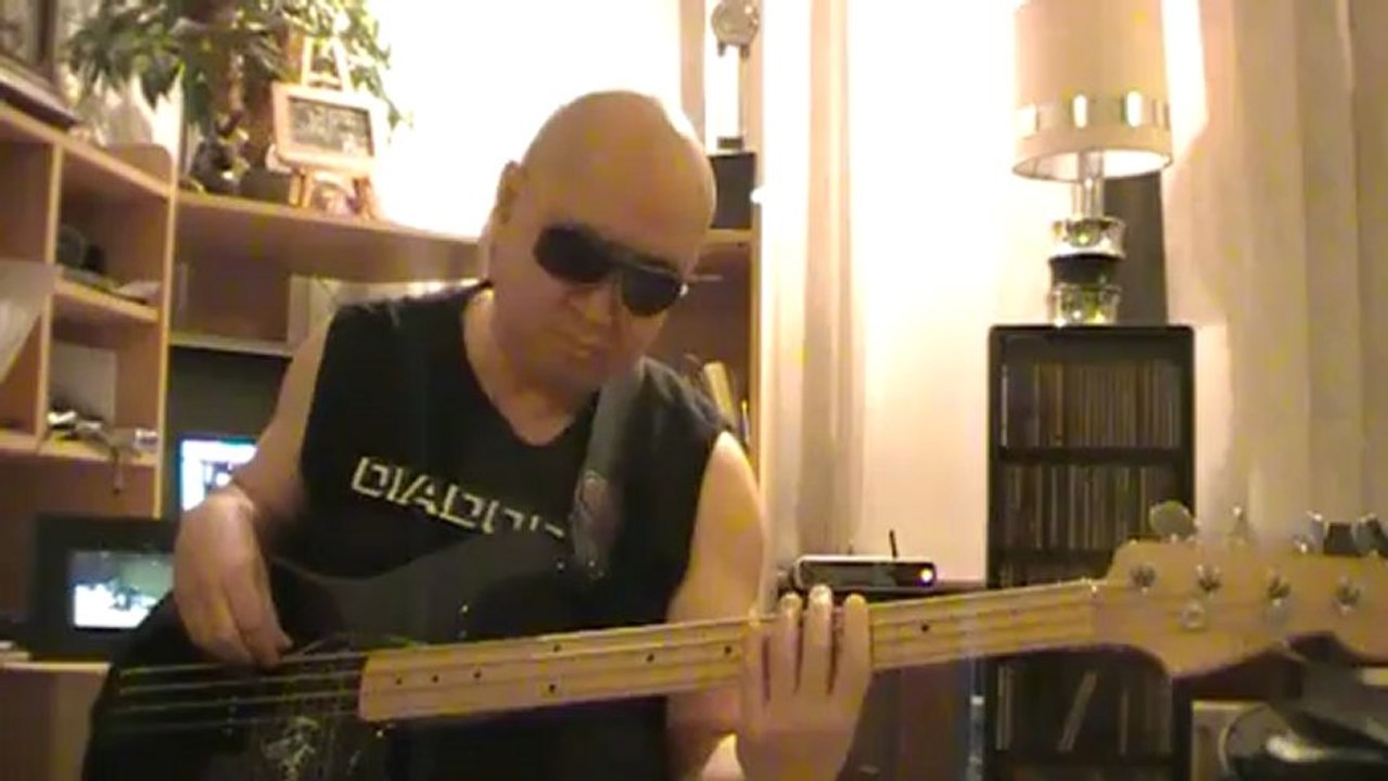 Opwekking 603 - Vier nu feest, want God is goed Gospel Funk  bass cover Bob Roha