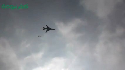 Syrian Army Su-22 Bomber vs Rebels (2013)