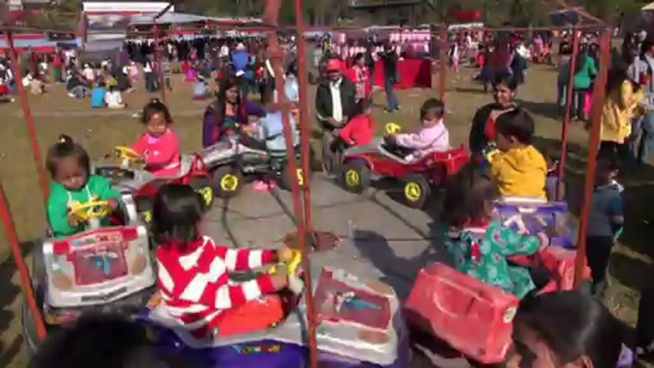 NEPAL POHKARA FETE FORAINE