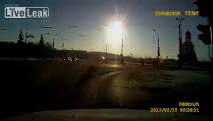 Rusya'ya Meteor Düştü