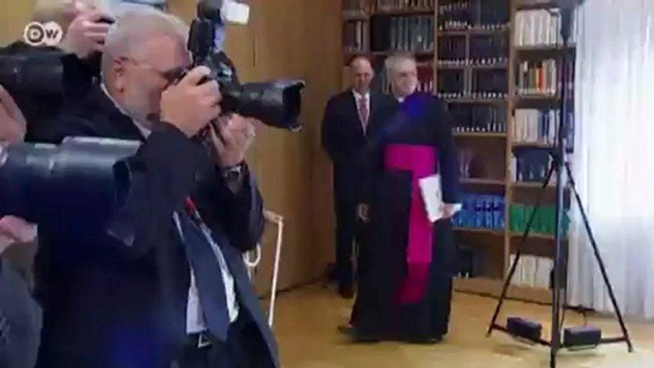 Der papst geht | politik direkt