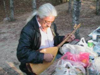 Ali Aksoy: Ölesiye Özledim..Nevzat olgungün anısına..Işığın bıl olsun baba...
