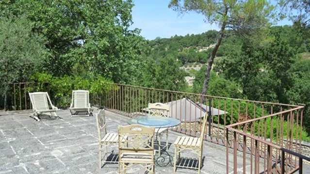 Location propriété Menerbes avec piscine pour 12 personnes - location saisonnière Luberon - Bart Hoorens immobilier