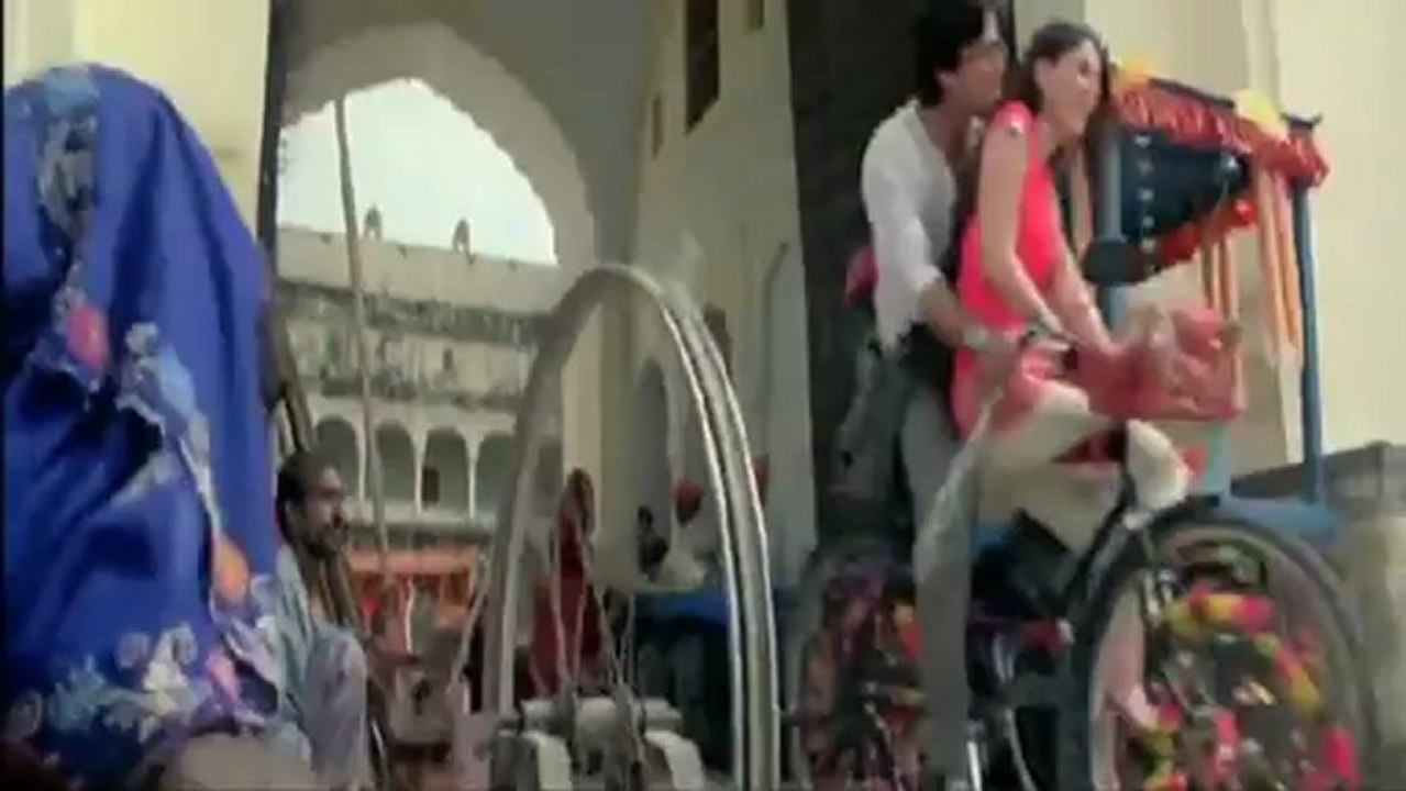 Aao Milo Chalo - Jab We Met -