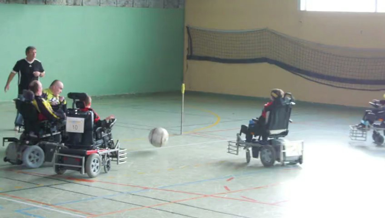 Din'handisport / Rennes: 1er match de foot fauteuil