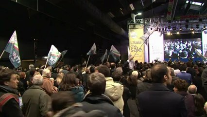 Italie: Monti à la rencontre des militants de sa coalition