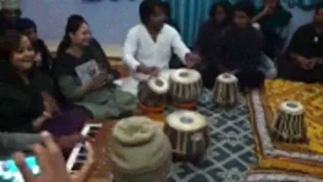 cours de sitar à paris,joueur de sitar