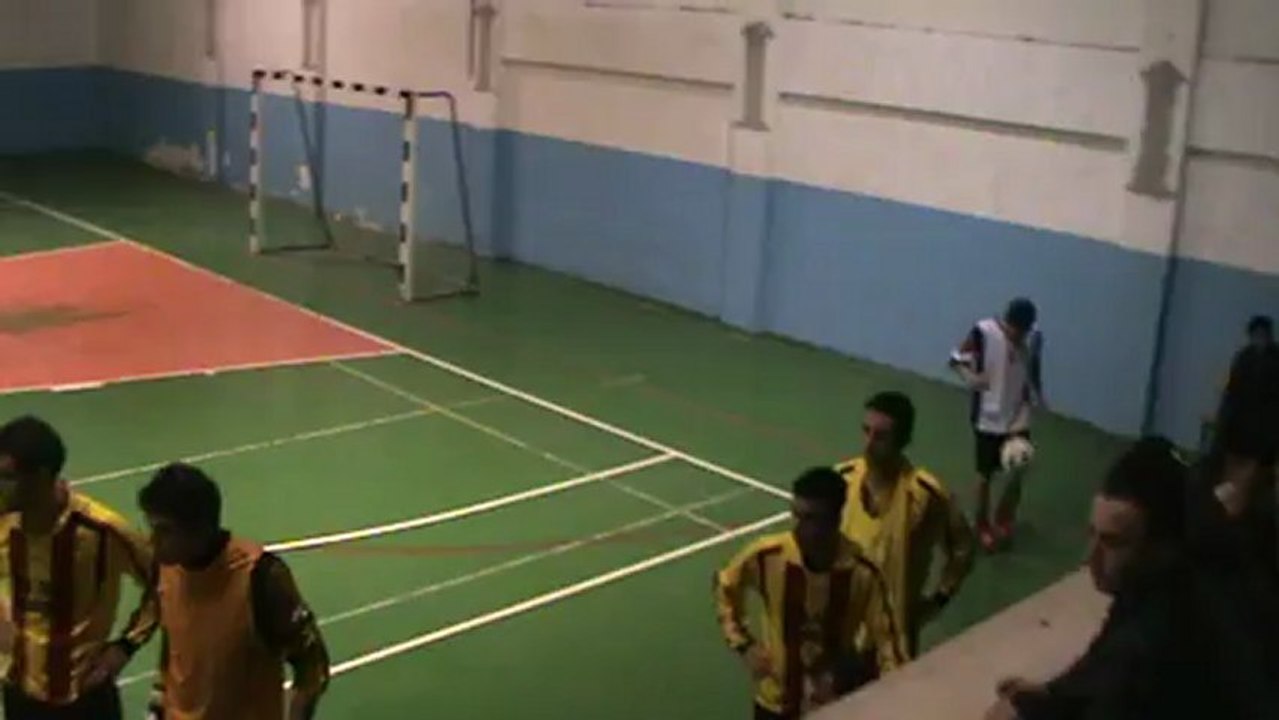 FUTSAL MAÇI YAPRAKLI BLD. SPOR 8-8  DEMİR SPOR