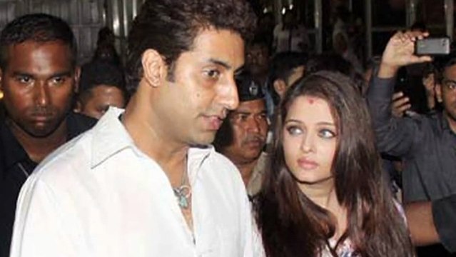 Aishwarya Rai Bachchan, Abhishek Bachchan And Family Visit Siddhivinayak Temple [HD]