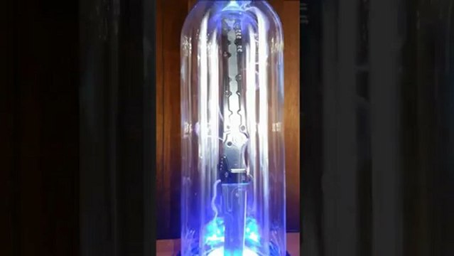 Metal Gear Rising Revengeance - Lampe plasma édition collector