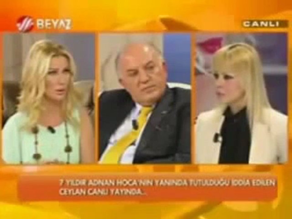 Adnan Oktar - Kızlar sadece sütyen ve donları ile babaların kucağına otursunlar Ahlaksiz Fetvasi