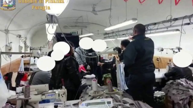 Perugia - Scoperto laboratorio-tugurio gestito da cinesi, attività sospesa (15.02.13)