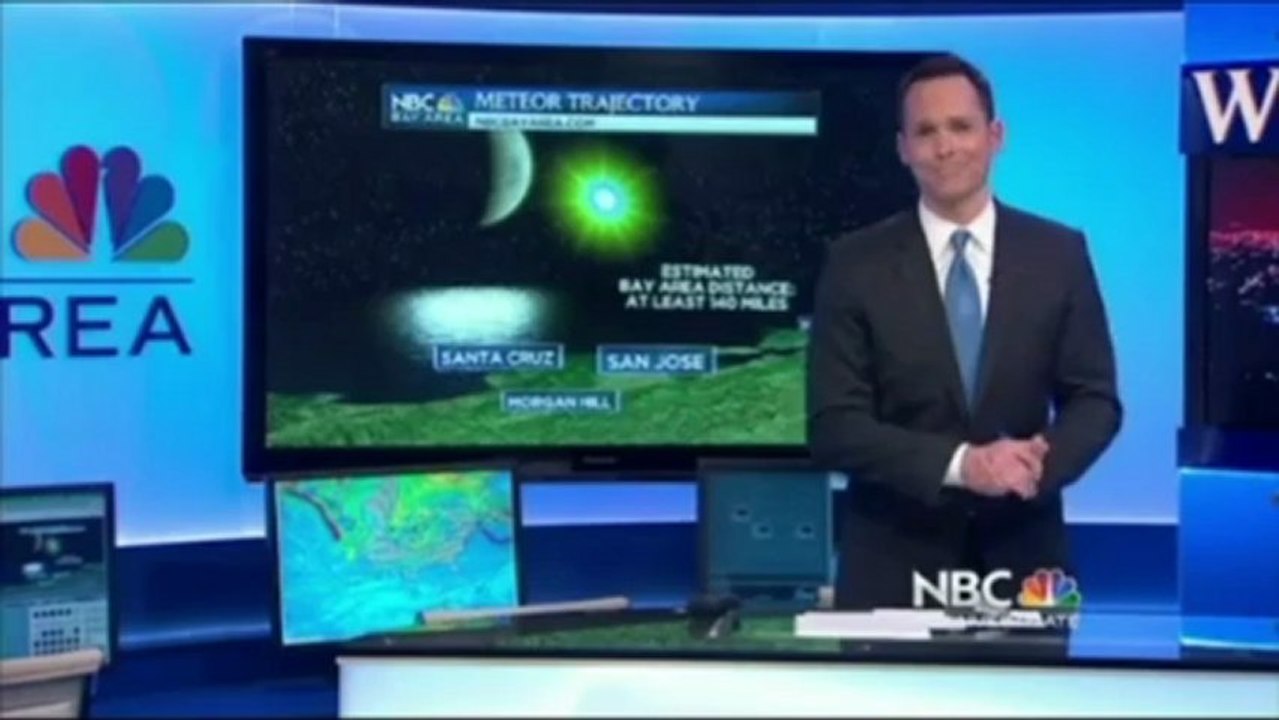 Fireball Streaks Across Bay Area Night Sky (Feb 15th, 2013).