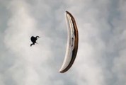 Runaways - Paragliding - Moutain board