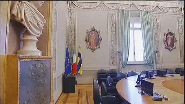 Italie : Les politiques sont tous pourris , pour Beppe Grillo